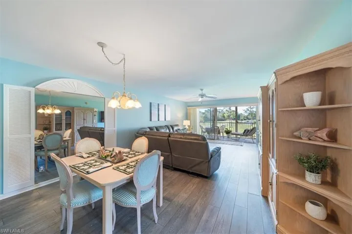 Open Plan w/Dining Room Area