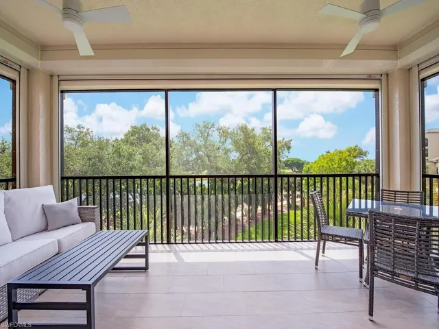 7040  Pelican Bay  BLVD, Naples, FL 34108
