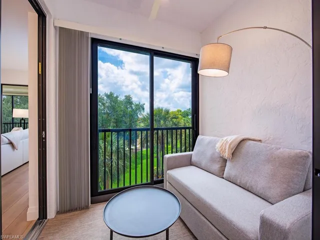 7040  Pelican Bay  BLVD, Naples, FL 34108