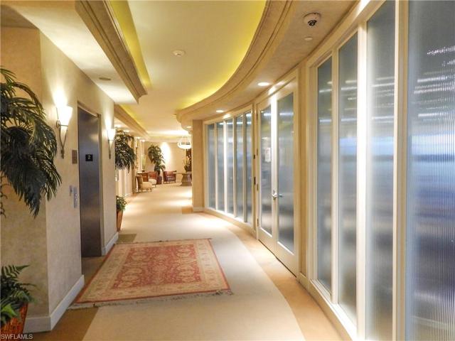 AMENITY CORRIDOR!
