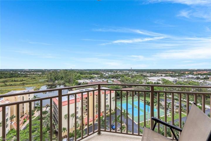 W/A Private Balcony!