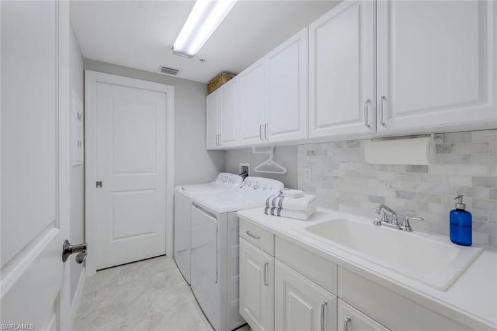 UPGRADED Laundry Room!