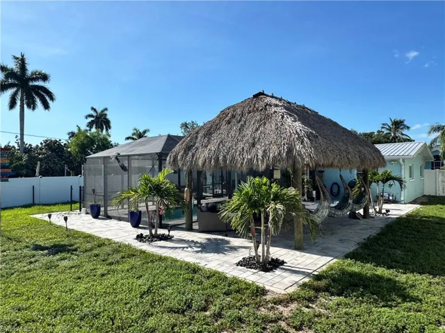 3772 Tropical Point Dr, St. James City, Florida 33956