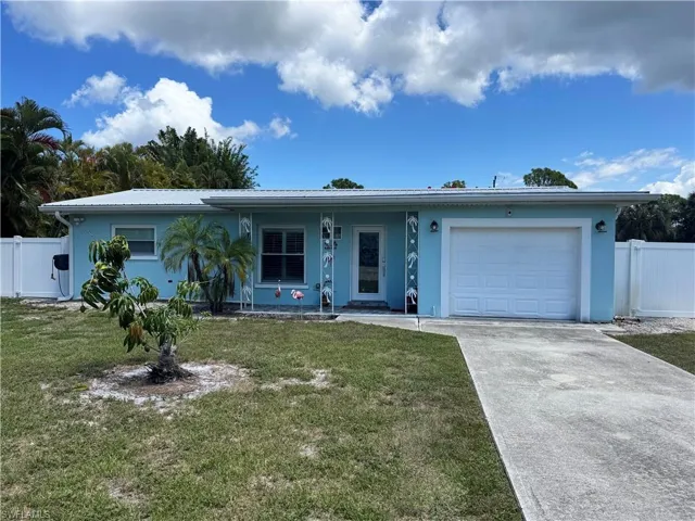 3772 Tropical Point Dr, St. James City, Florida 33956