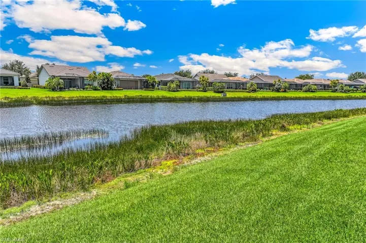 12764 Fairway Cove Ct, Fort Myers, Florida 33905