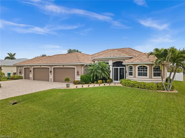 Six Car Garage that could easily be separated and transformed into a mother-in-law suite