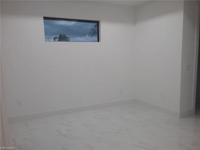 1107  Michael  AVE, LEHIGH ACRES, FL 33936