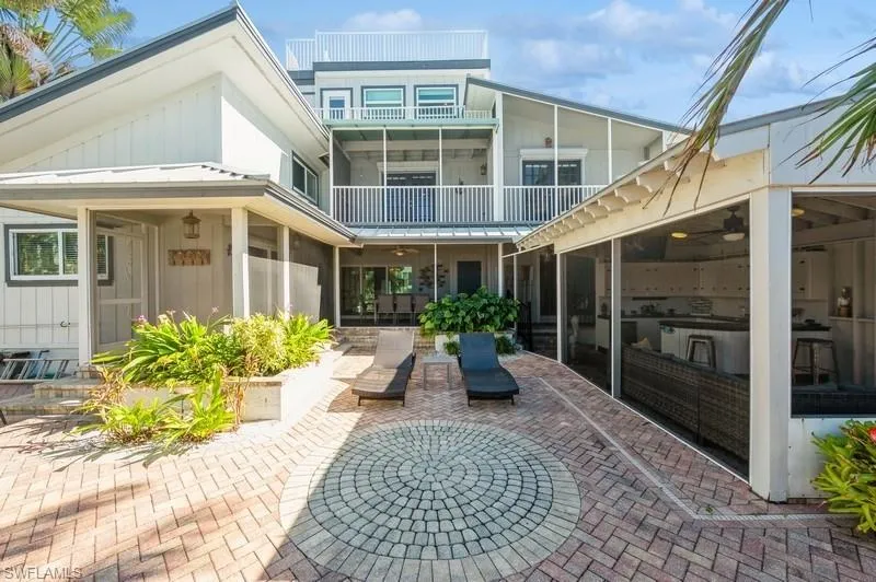 1154 Vernon PL, Marco Island, FL 34145,225063466