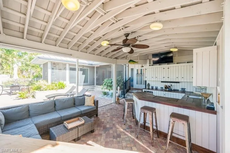 1154 Vernon PL, Marco Island, FL 34145,225063466