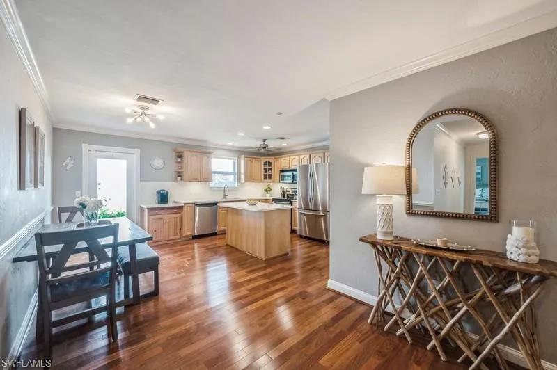 1154 Vernon PL, Marco Island, FL 34145,225063466
