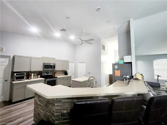 37 Nw 1st Way, Cape Coral Fl 33993
