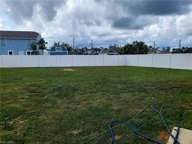 37 Nw 1st Way, Cape Coral Fl 33993
