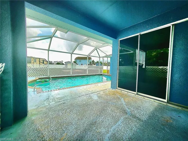 37 Nw 1st Way, Cape Coral Fl 33993