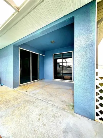 37 Nw 1st Way, Cape Coral Fl 33993