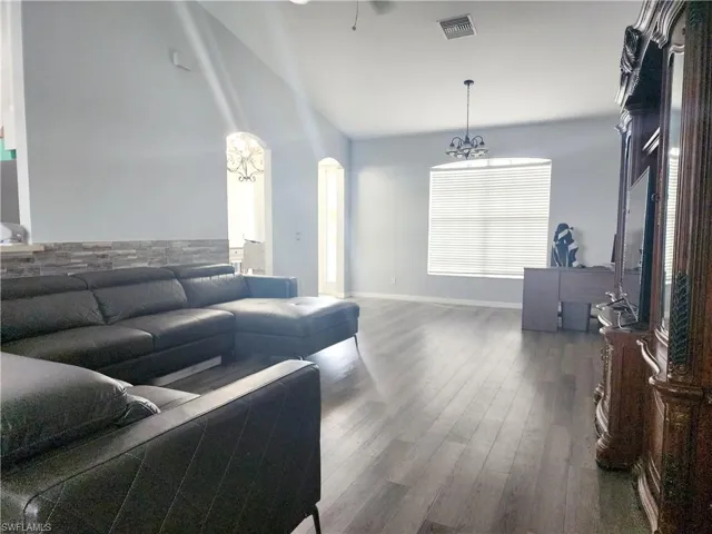 37 Nw 1st Way, Cape Coral Fl 33993
