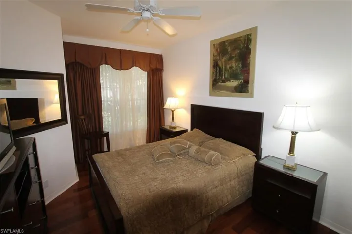 8526  Pepper Tree  WAY, Naples, FL 34114