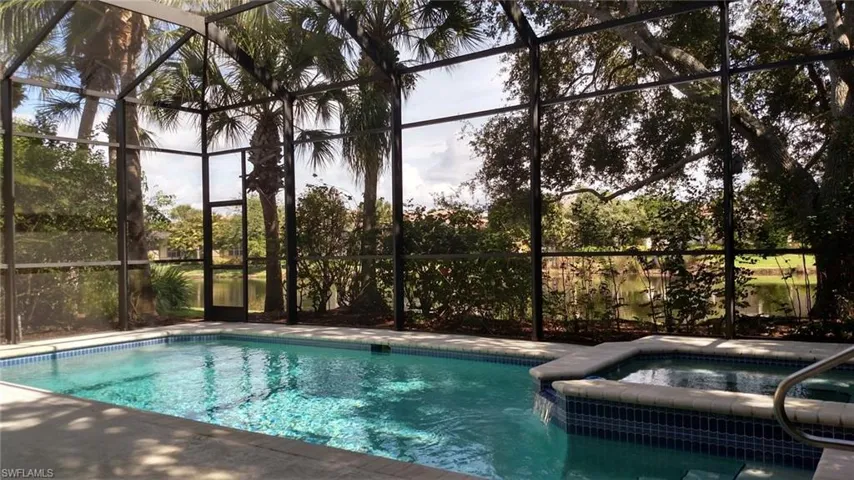 8526  Pepper Tree  WAY, Naples, FL 34114