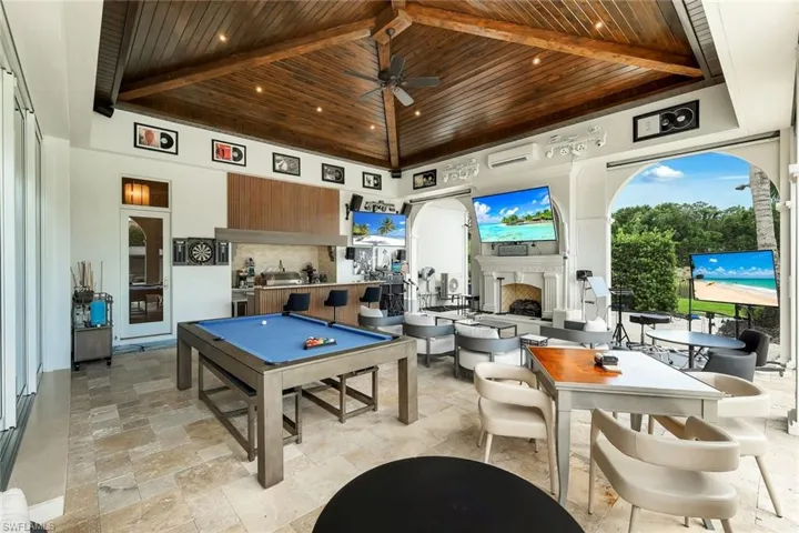 2558 Escada Ct, Naples, Florida 34109