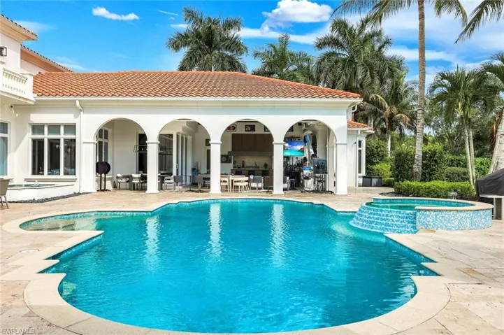 2558 Escada Ct, Naples, Florida 34109