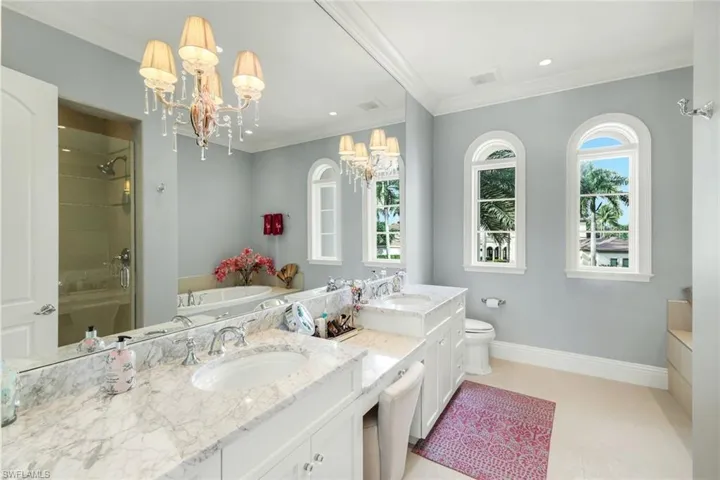 2558 Escada Ct, Naples, Florida 34109
