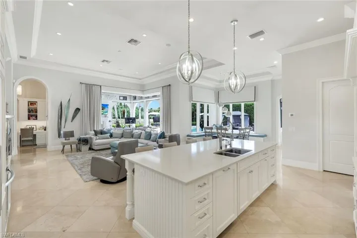 2558 Escada Ct, Naples, Florida 34109