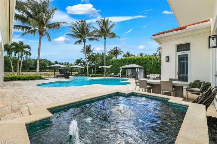 2558 Escada Ct, Naples, Florida 34109