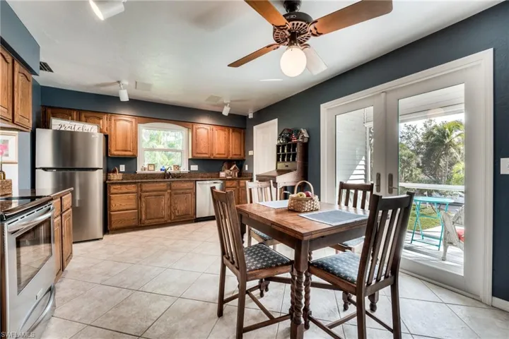13450 Coral Dr, Fort Myers Fl 33908