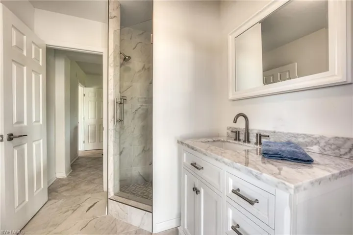 13450 Coral Dr, Fort Myers Fl 33908