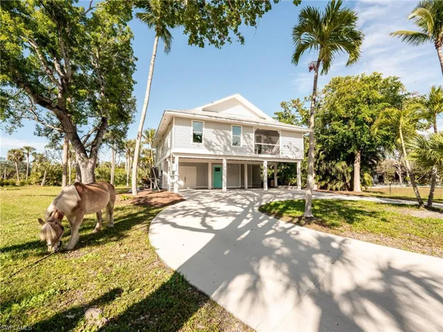 13450 Coral Dr, Fort Myers Fl 33908