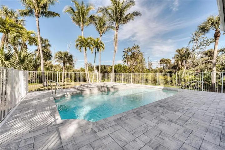13450 Coral Dr, Fort Myers Fl 33908