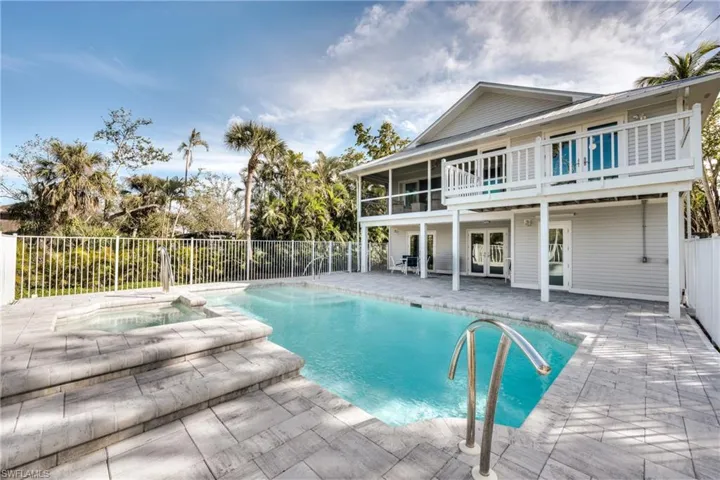 13450 Coral Dr, Fort Myers Fl 33908