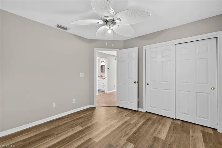 9836 Luna Cir F-204, Naples, Florida 34109