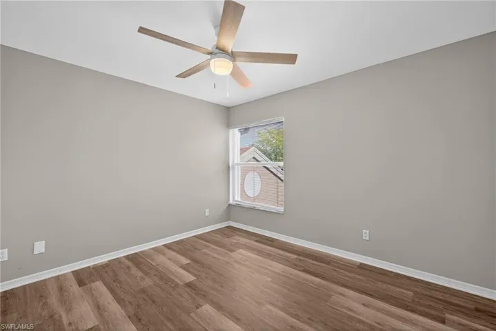 9836 Luna Cir F-204, Naples, Florida 34109