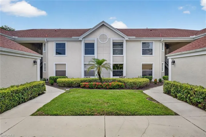 9836 Luna Cir F-204, Naples, Florida 34109