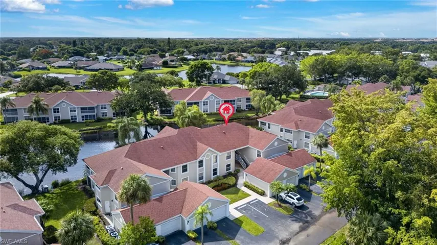 9836 Luna Cir F-204, Naples, Florida 34109