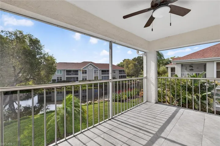 9836 Luna Cir F-204, Naples, Florida 34109