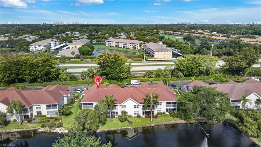 9836 Luna Cir F-204, Naples, Florida 34109