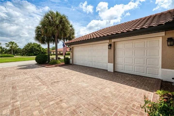 Three Car Garage