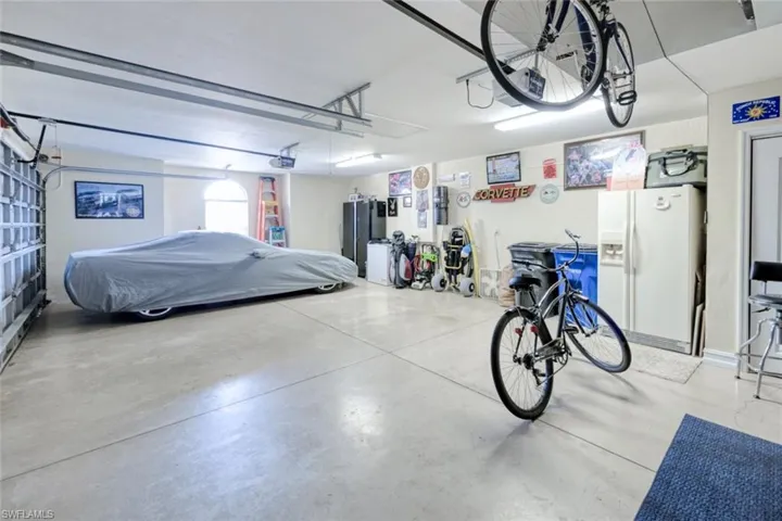 Three car GarageInterior