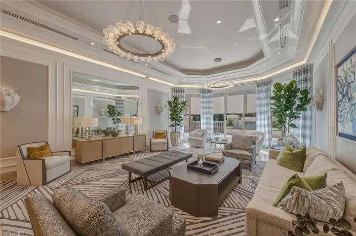 Salerno Lobby