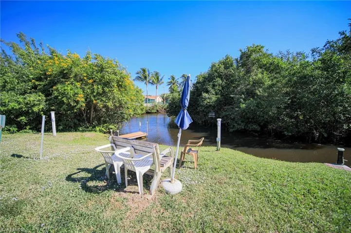 Sit And Fish, Kayak, Paddle, Or Just Injoy This River/Gulf Access Creek That Leads To Whisky Creek/Caloosahatchee River/Gulf Of America!