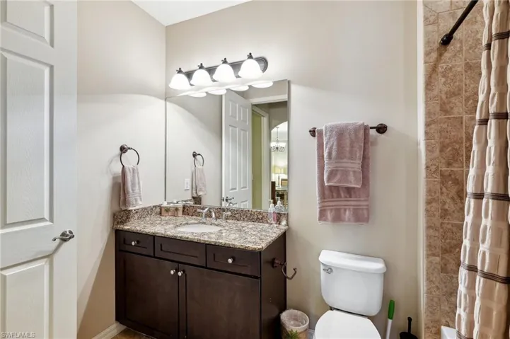 9064 Capistrano St N 5004, Naples, Florida 34113