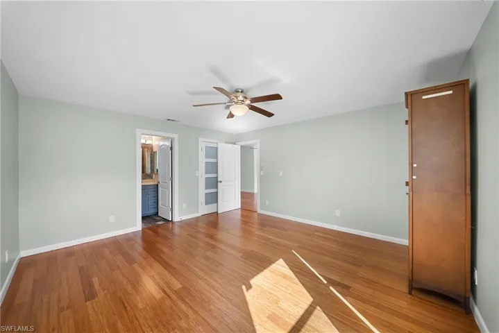 4779  lakewood  BLVD, Naples, FL 34112