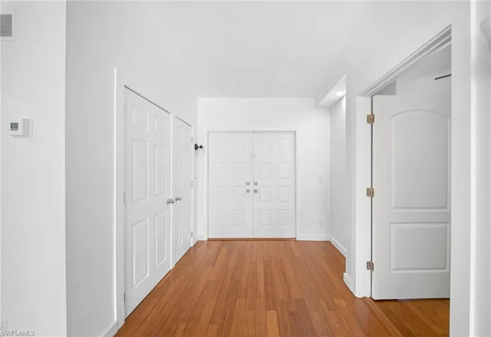 4779  lakewood  BLVD, Naples, FL 34112