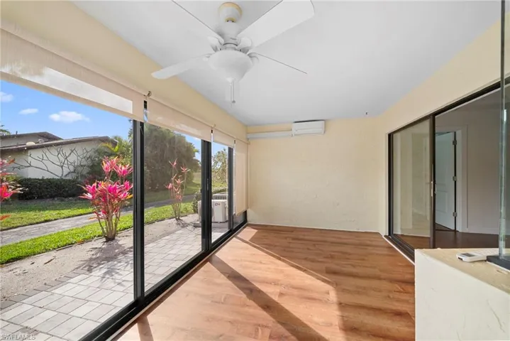 4779  lakewood  BLVD, Naples, FL 34112