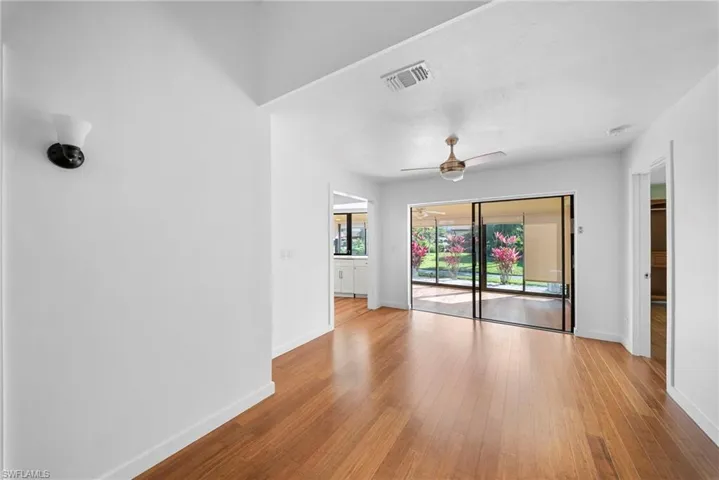 4779  lakewood  BLVD, Naples, FL 34112