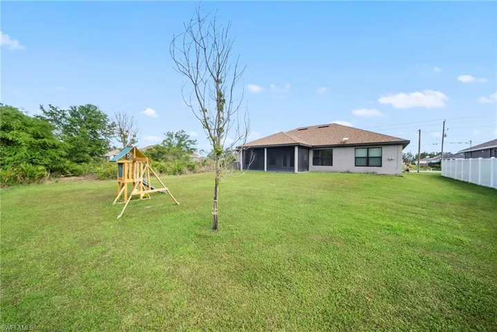 490 Windermere Dr, Lehigh Acres, Florida 33972