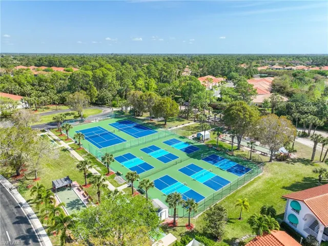 196  Belina  DR, Naples, FL 34104
