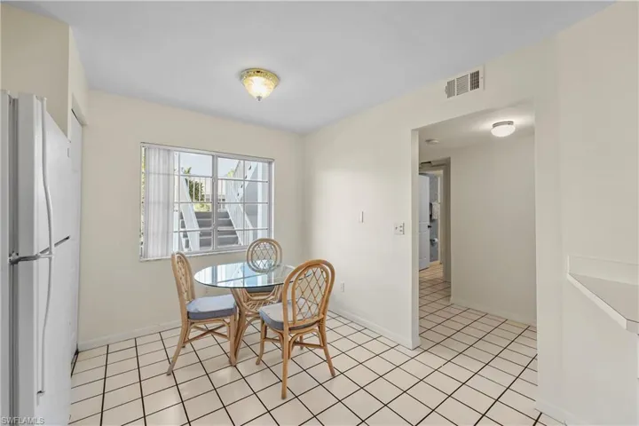 196  Belina  DR, Naples, FL 34104
