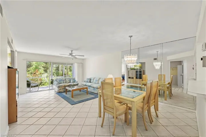 196  Belina  DR, Naples, FL 34104